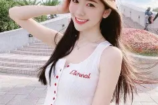 一架轻型飞机在波兰坠毁 造成两人死亡